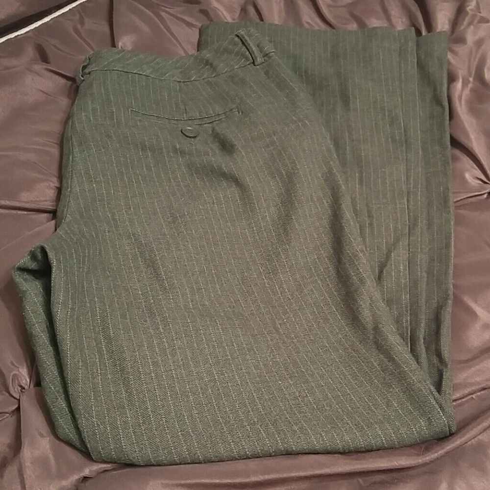 Worthington grey striped slacks